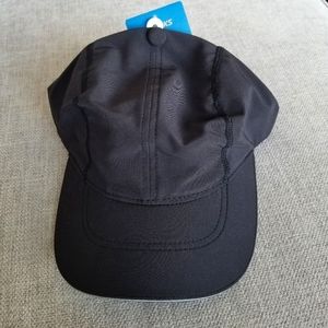 Brooks running hat